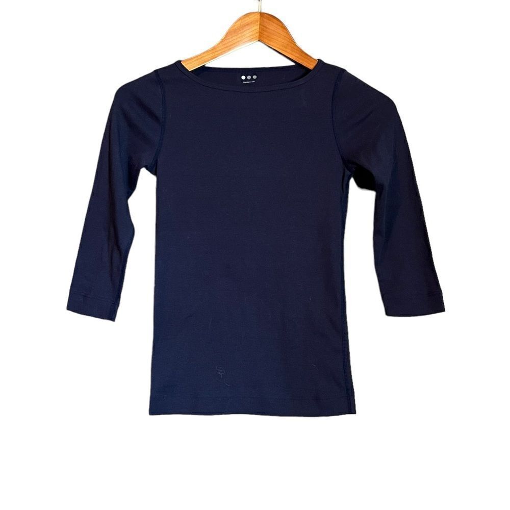 3 for $30! Three dots navy 3/4 sleeve tee